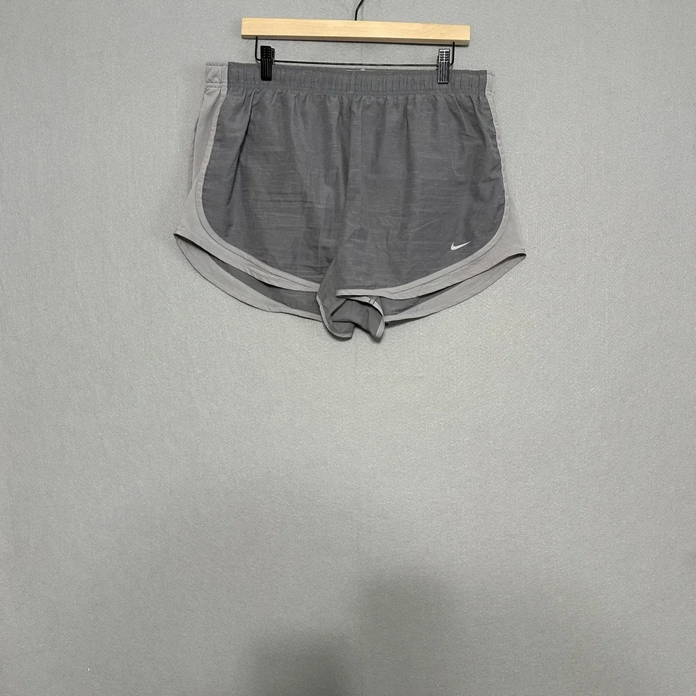 Nike Dri-FIT Tempo Running Shorts Gray Heathered Plus Size‎ 1X Athletic Gym
